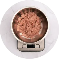 weighting raw dog food